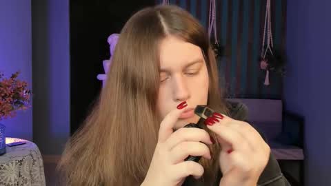 Snapshot of fioramarmoris chatting on 10, 10, 2025 fiora online show from 10, 10, 2025