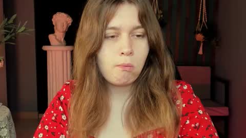 Snapshot of fioramarmoris chatting on 3, 11, 2025 fiora online show from 3, 11, 2025