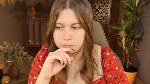 Snapshot of fioramarmoris chatting on 9, 11, 2025 fiora online show from 9, 11, 2025