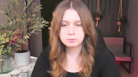 Snapshot of fioramarmoris chatting on 10, 11, 2025 fiora online show from 10, 11, 2025