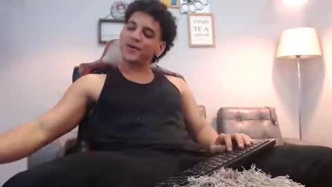 fire_boy69 online show from 28, 11, 2025