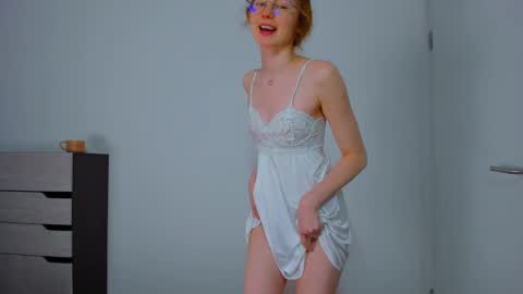 Snapshot of fire_luna chatting on 1, 2, 2025 fire_luna online show from 1, 2, 2025