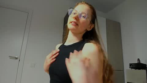 Snapshot of fire_luna chatting on 10, 2, 2025 fire_luna online show from 10, 2, 2025
