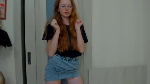 Snapshot of fire_luna chatting on 10, 9, 2025 fire_luna online show from 10, 9, 2025