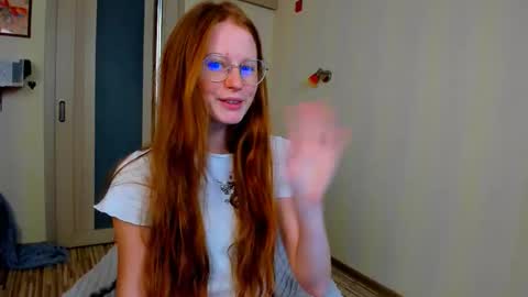 Snapshot of fire_luna chatting on 30, 9, 2025 fire_luna online show from 30, 9, 2025