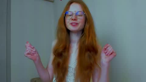 fire_luna online show from 5, 3, 2026