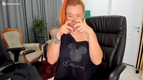 Snapshot of fireflowers_ chatting on 7, 12, 2024 Kallisy online show from 7, 12, 2024