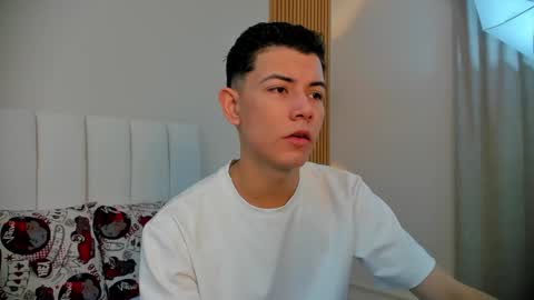 Nicolas online show from 3, 12, 2025