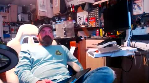 Snapshot of fishyfishy6460 chatting on 13, 11, 2025 fishyfishy6460 online show from 13, 11, 2025