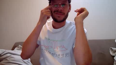 Snapshot of fit__will chatting on 22, 12, 2025 fit__will online show from 22, 12, 2025