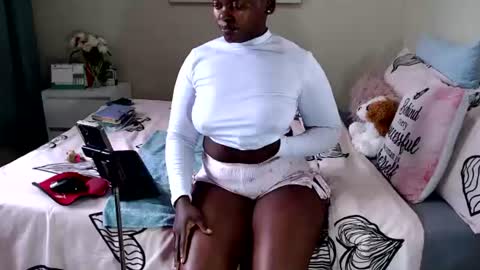 Snapshot of fitblair66_ chatting on 12, 7, 2026 fitblair66_ online show from 12, 7, 2026