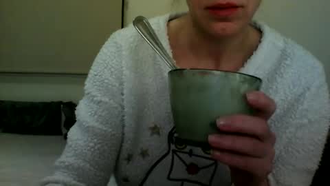 Snapshot of fitbut chatting on 8, 1, 2025 Fitbut online show from 8, 1, 2025