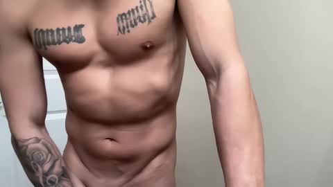 Snapshot of fithornyandtatted chatting on 18, 12, 2024 fithornyandtatted online show from 18, 12, 2024