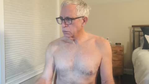 Snapshot of fitman999 chatting on 20, 12, 2024 Jon online show from 20, 12, 2024