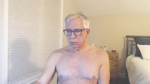 Snapshot of fitman999 chatting on 1, 1, 2025 Jon online show from 1, 1, 2025