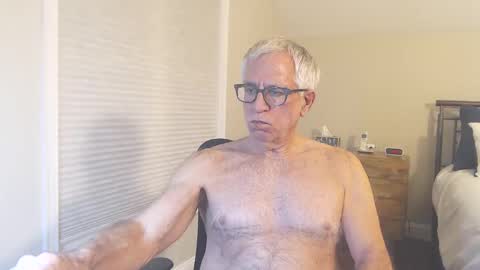 Snapshot of fitman999 chatting on 2, 1, 2025 Jon online show from 2, 1, 2025