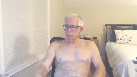 Snapshot of fitman999 chatting on 8, 1, 2025 Jon online show from 8, 1, 2025