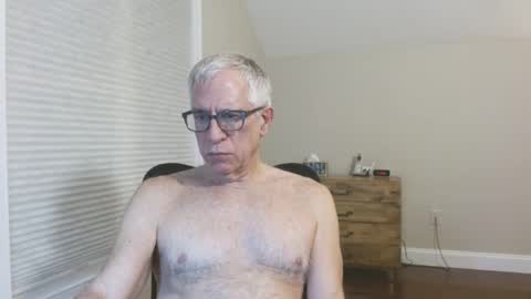 Snapshot of fitman999 chatting on 19, 2, 2025 Jon online show from 19, 2, 2025