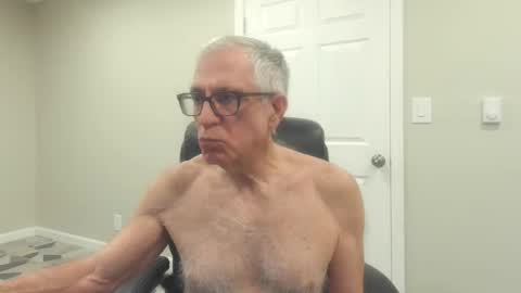 Snapshot of fitman999 chatting on 23, 2, 2025 Jon online show from 23, 2, 2025