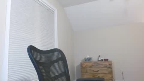 Snapshot of fitman999 chatting on 10, 3, 2025 Jon online show from 10, 3, 2025