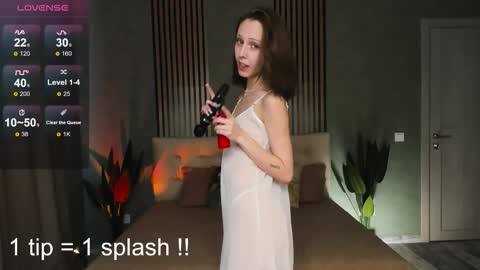 Snapshot of fixielu chatting on 16, 10, 2025 im Linda please give me thumbs up online show from 16, 10, 2025