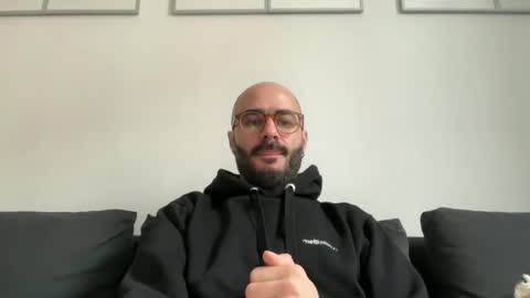 Snapshot of fla85 chatting on 12, 2, 2025 Fla is short for Flavio online show from 12, 2, 2025