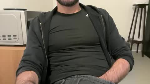 Snapshot of fla85 chatting on 22, 10, 2025 Fla is short for Flavio online show from 22, 10, 2025