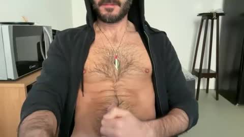 Snapshot of fla85 chatting on 15, 12, 2025 Fla is short for Flavio online show from 15, 12, 2025