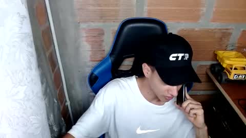 Snapshot of flacolatind chatting on 4, 1, 2025 FLACO online show from 4, 1, 2025