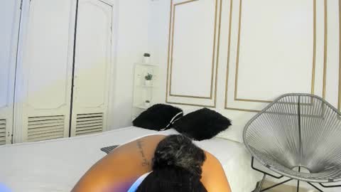 Snapshot of flavia_cruz chatting on 3, 11, 2025 Flavia online show from 3, 11, 2025