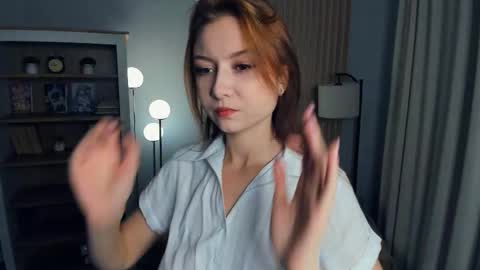 Snapshot of flawfull chatting on 5, 10, 2025 Cheryl 3 online show from 5, 10, 2025