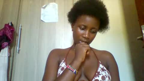 flirty_arrya online show from 13, 4, 2026
