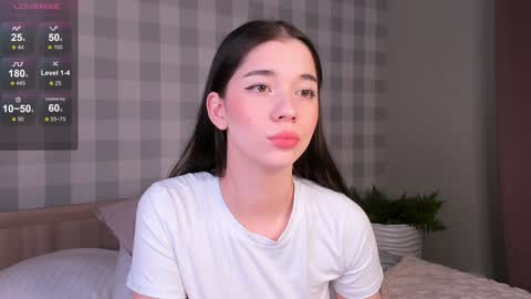 Snapshot of flirtykitty_ chatting on 25, 1, 2025 Emely online show from 25, 1, 2025