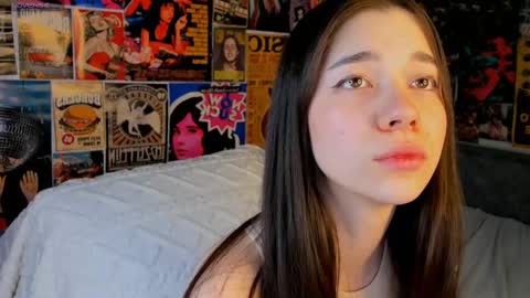 Snapshot of flirtykitty_ chatting on 4, 3, 2025 Emely online show from 4, 3, 2025