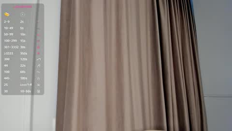 Snapshot of flirtykitty_ chatting on 11, 10, 2025 Emely online show from 11, 10, 2025