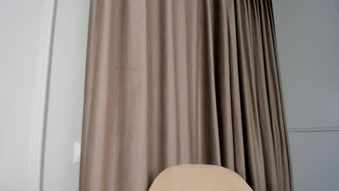 Snapshot of flirtykitty_ chatting on 1, 11, 2025 Emely online show from 1, 11, 2025