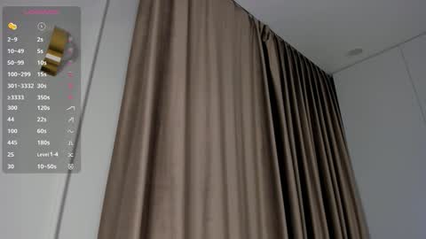 Snapshot of flirtykitty_ chatting on 9, 11, 2025 Emely online show from 9, 11, 2025