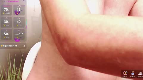 Snapshot of flirtysecretary123 chatting on 7, 11, 2025 flirtysecretary123 online show from 7, 11, 2025