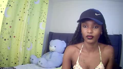 Snapshot of flirtyy_sheery chatting on 21, 10, 2025 sheery online show from 21, 10, 2025