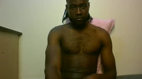 Snapshot of floppy_black chatting on 1, 12, 2025 floppy_black online show from 1, 12, 2025