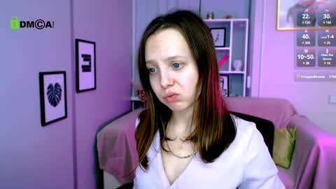 Snapshot of flora_ri chatting on 3, 2, 2025 just ask me online show from 3, 2, 2025