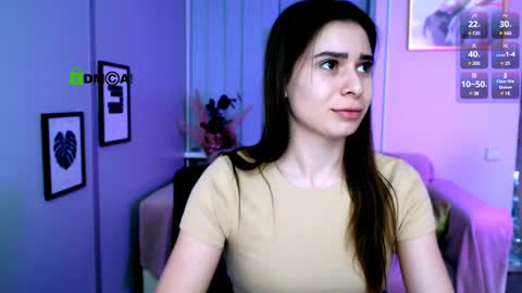 Snapshot of flora_ri chatting on 5, 2, 2025 just ask me online show from 5, 2, 2025