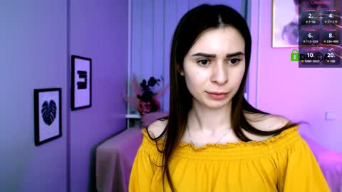 Snapshot of flora_ri chatting on 5, 2, 2025 just ask me online show from 5, 2, 2025