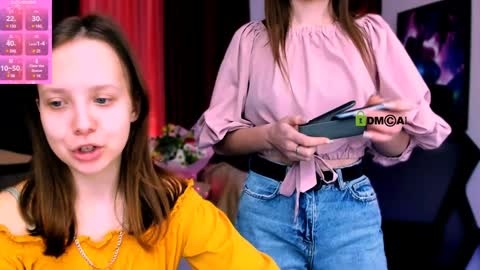 Snapshot of flora_ri chatting on 6, 2, 2025 just ask me online show from 6, 2, 2025