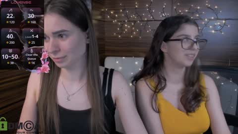 Snapshot of flora_ri chatting on 7, 2, 2025 just ask me online show from 7, 2, 2025