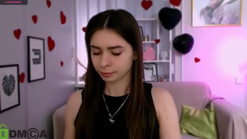 Snapshot of flora_ri chatting on 20, 2, 2025 just ask me online show from 20, 2, 2025