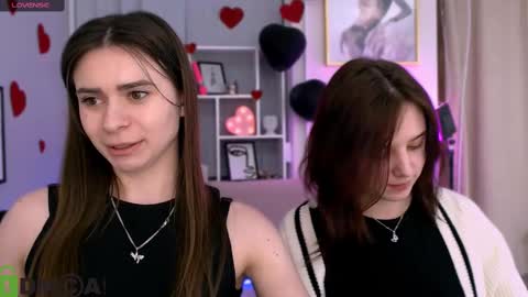 Snapshot of flora_ri chatting on 20, 2, 2025 just ask me online show from 20, 2, 2025