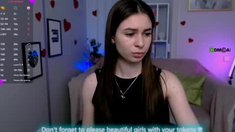 Snapshot of flora_ri chatting on 11, 3, 2025 just ask me online show from 11, 3, 2025