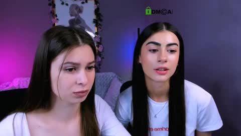 Snapshot of flora_ri chatting on 9, 10, 2025 just ask me online show from 9, 10, 2025