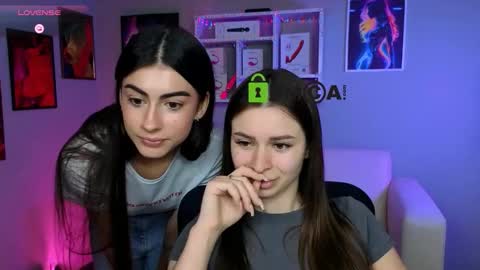 Snapshot of flora_ri chatting on 6, 11, 2025 just ask me online show from 6, 11, 2025